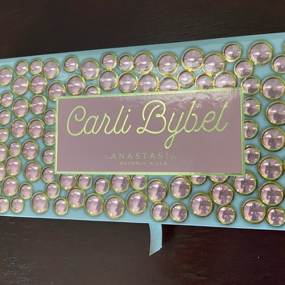 ABH Carli Bybel collaboration eyeshadow palette
